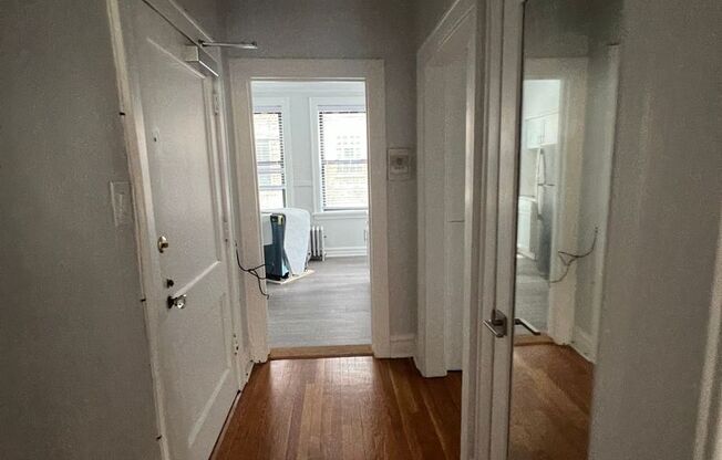 1 bed, 1 bath, 590 sqft, $1,645, Unit 609-1I
