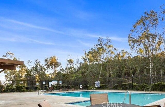 2306 APPLEWOOD CIR W