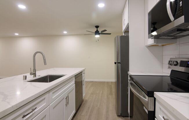 1 bed, 1 bath, 720 sqft, $2,495, Unit 103