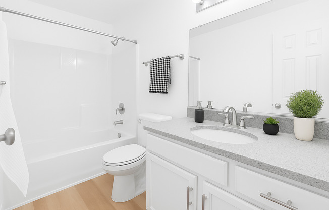 2 beds, 2 baths, 965 sqft, $2,375, Unit 80