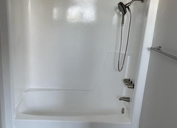 2 beds, 1 bath, 1,000 sqft, $1,995