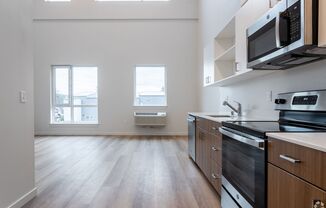 Studio, 1 bath, 439 sqft, $1,600, Unit 310