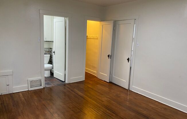 1 bed, 1 bath, 725 sqft, $1,199, Unit 286