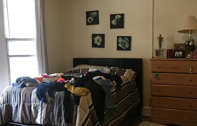 3 beds, 1 bath, 1,400 sqft, $1,595, Unit 4532-B14