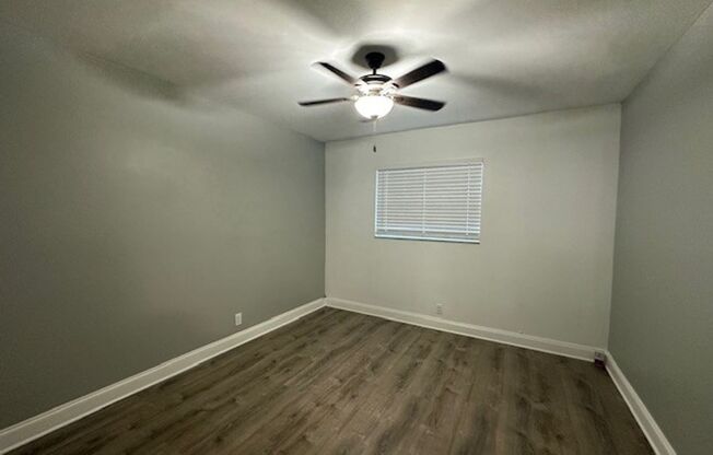 2 beds, 1 bath, 800 sqft, $1,925, Unit 6