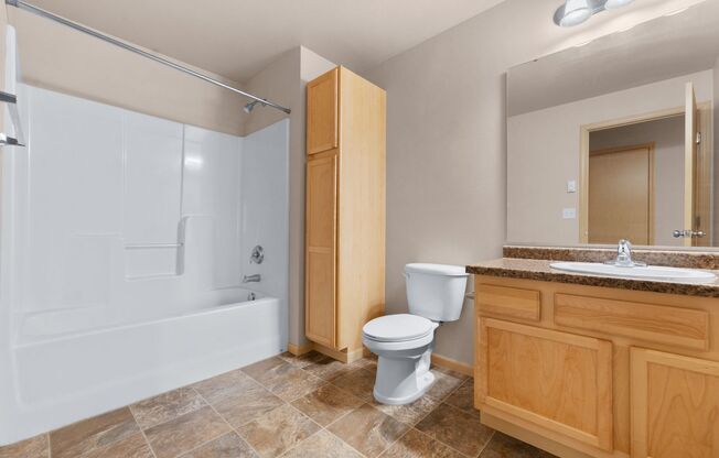 2 beds, 2 baths, 1,210 sqft, $1,425, Unit 3333-B