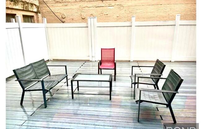 2 beds, 1 bath, $5,395, Unit 2D