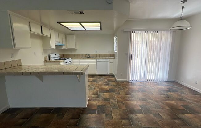 1747 WEST AVENUE J-15