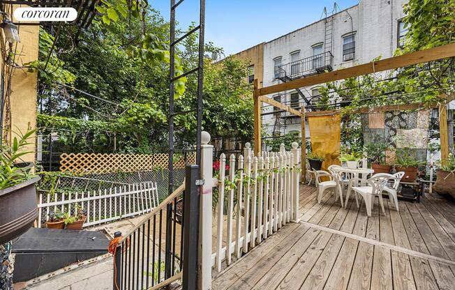 550 82 ST