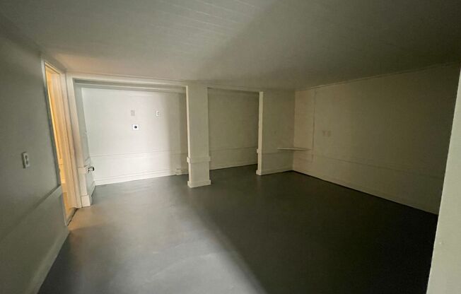 1 bed, 1 bath, 500 sqft, $1,250, Unit 1519 Pine St #A Lower