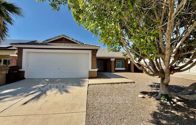 8936 W JOHN CABOT RD