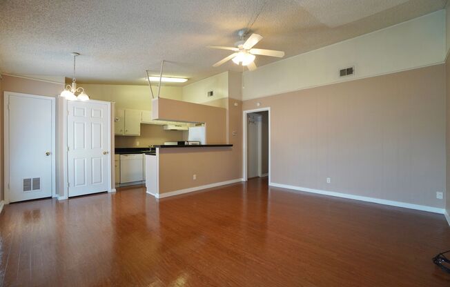 618 W 51 ST