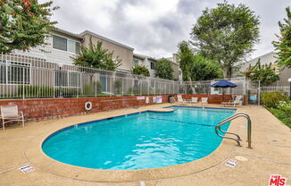 10239 WHITE OAK AVE