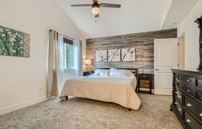 Spacious 3 Bedroom w/ Dedicated Office