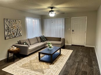 3 beds, 1 bath, 1,020 sqft, $1,589