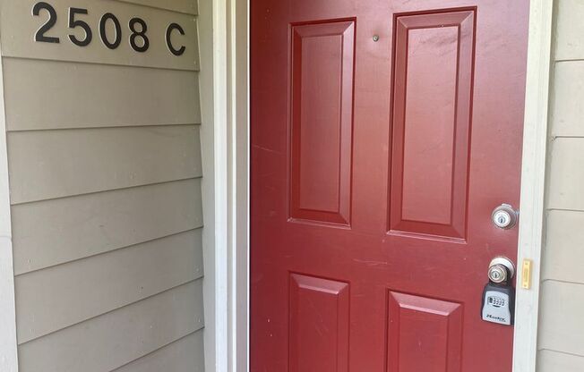 Beautiful South Charlotte Condo For Rent