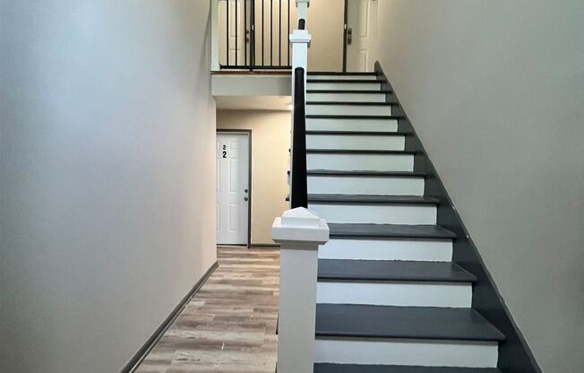 Beautiful 2 Bedroom Apartments Historic West End