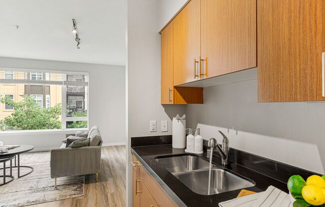 Studio, 1 bath, 565 sqft, $1,995, Unit A517