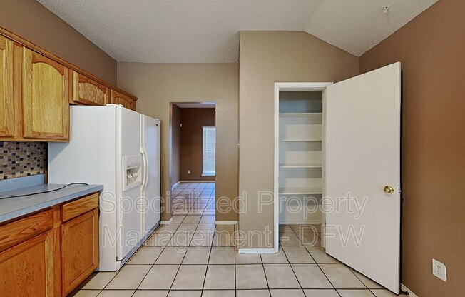 2804 IS WREN DR