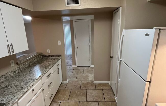 2 beds, 1.5 baths, 1,018 sqft, $1,525, Unit 1055