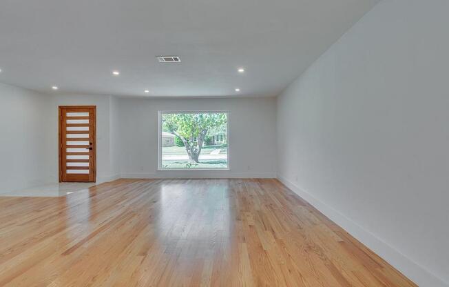 1024 RIDGEFIELD DR