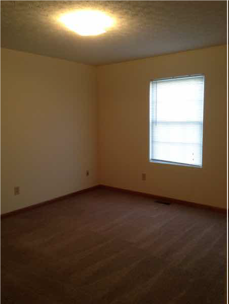 4 beds, 3 baths, 1,635 sqft, $1,500, Unit 1471 West Rockcrest Drive