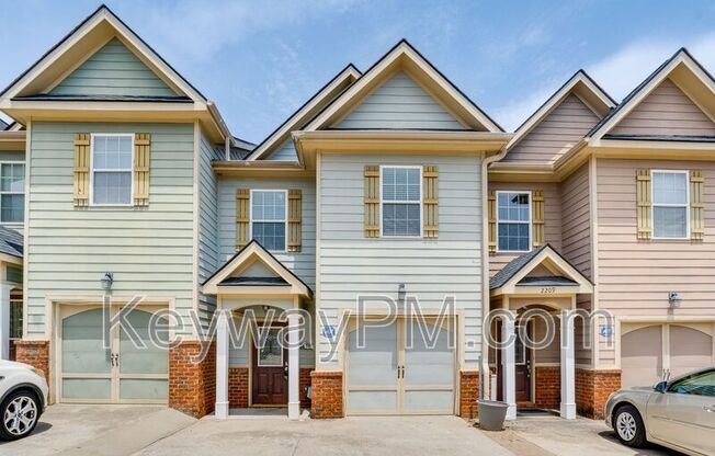 2207 RIV PARK CT