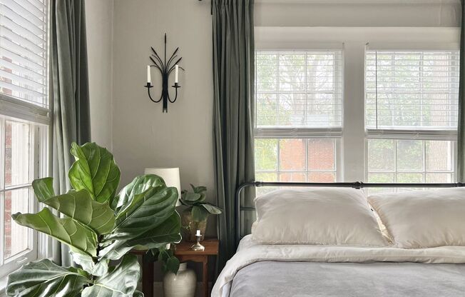 1 bed, 1 bath, 750 sqft, $1,925, Unit 873-20