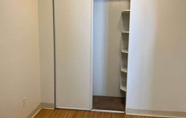 1 bed, 1 bath, 592 sqft, $999, Unit 34