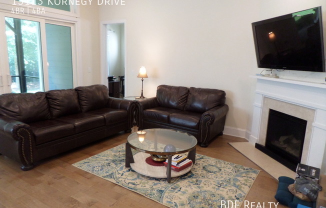 13113 KORNEGY DR