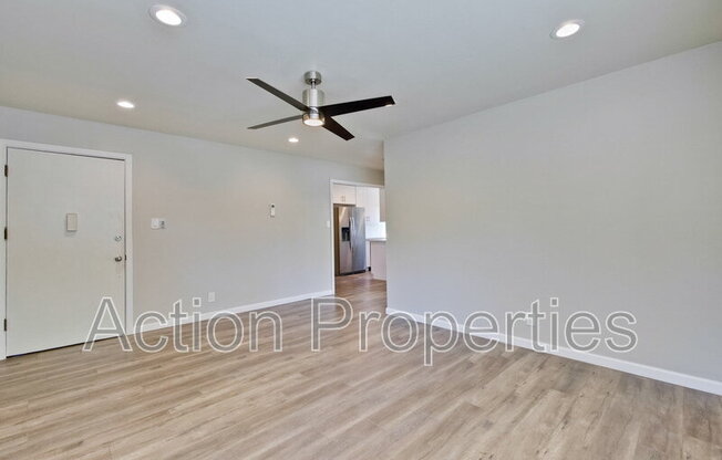 702 FREMONT ST