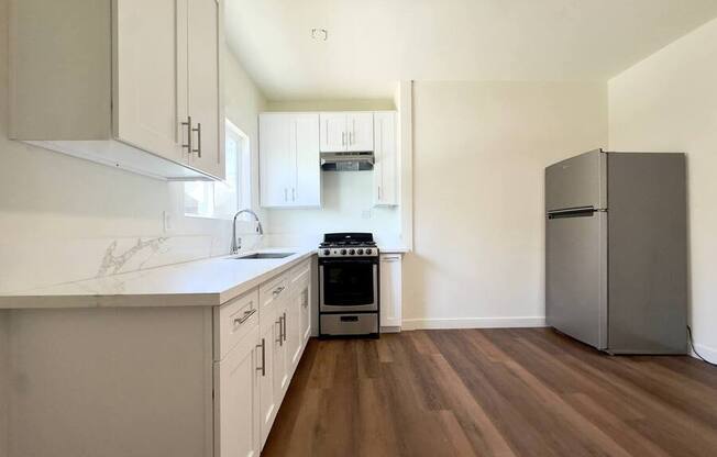5371 LOUIS PL