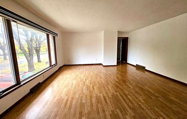 NW, Rochester, House for rent with hardwood floors throughout three bedrooms on the main floor. Dogs welcome!