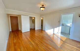 Studio, 1 bath, 425 sqft, $1,395, Unit 205