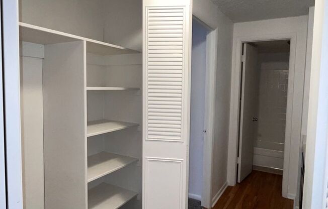 1 bed, 1 bath, 825 sqft, $1,335, Unit 605