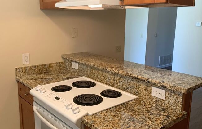 Excellent Value! Spacious Updated South San Jose Home with dual living areas and A/C!
