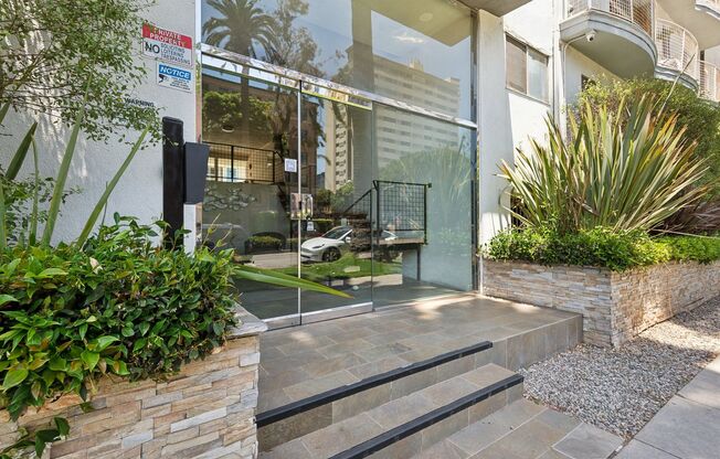 123 California Ave