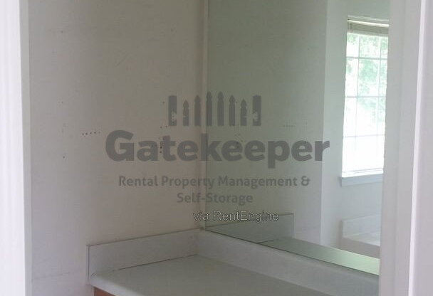 3 beds, 2 baths, 1,300 sqft, $1,845