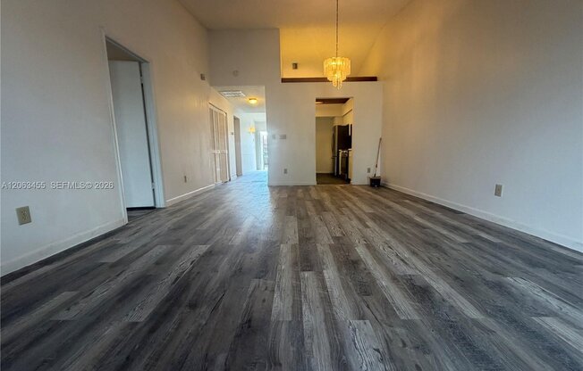 1172 NW 122 TER