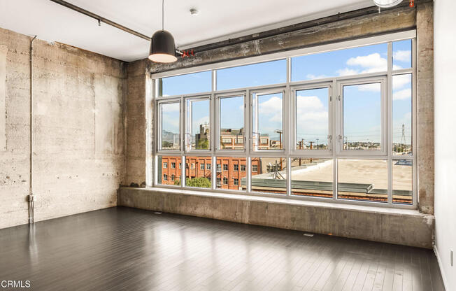 1 bed, 1 bath, 1,420 sqft, $4,300, Unit 532