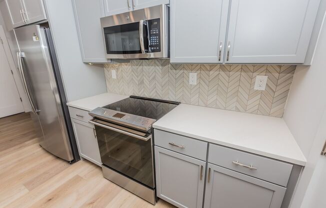 2 beds, 2 baths, 897 sqft, $3,983, Unit Apt # 410