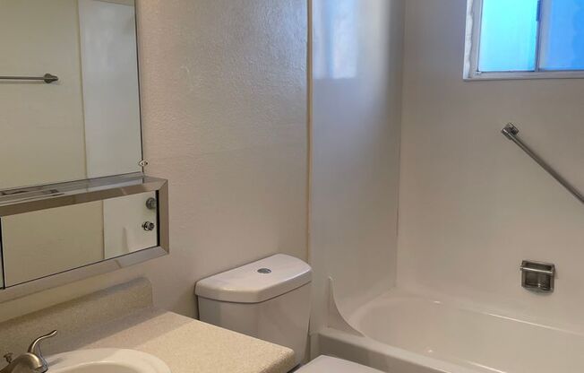 1 bed, 1 bath, 712 sqft, $1,235, Unit 14F