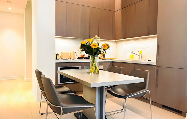 Studio, 1 bath, 570 sqft, $7,000, Unit S8E