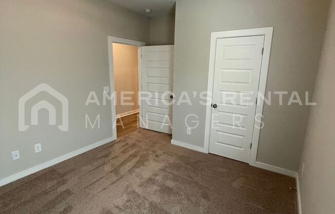 3 beds, 2 baths, $1,595