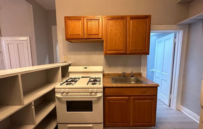 1 bed, 1 bath, $1,020, Unit 1322-3F