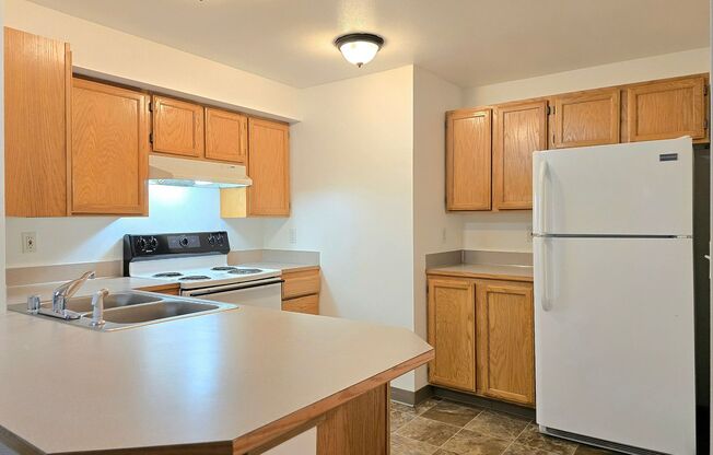 2 beds, 2 baths, 1,107 sqft, $1,795, Unit Unit D202