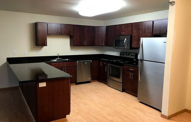 3 beds, 2 baths, 1,232 sqft, $1,375, Unit 615-113