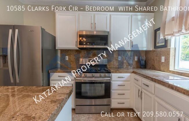 1 bed, 1 bath, 81 sqft, $875