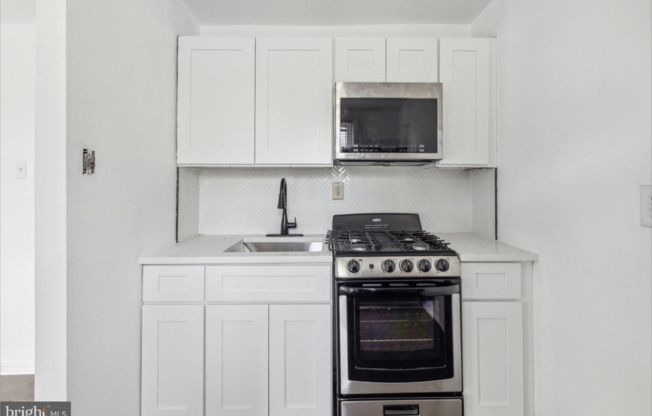 2307 HAVERFORD RD