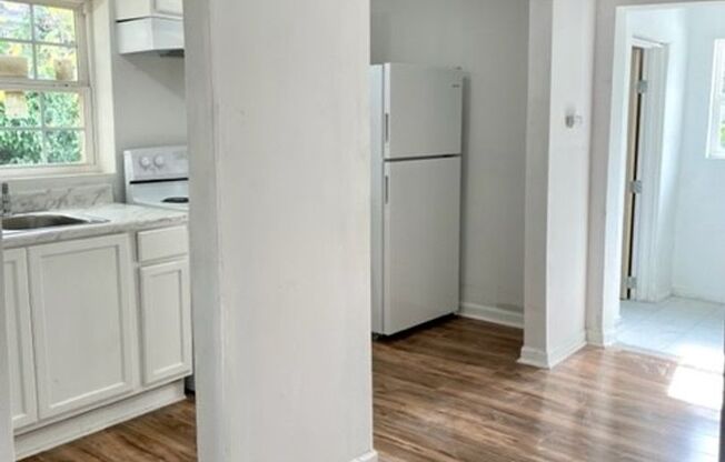 1 bed, 1 bath, $750